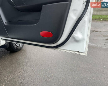 Белый ЗАЗ Вида, объемом двигателя 1.5 л и пробегом 80 тыс. км за 3550 $, фото 10 на Automoto.ua