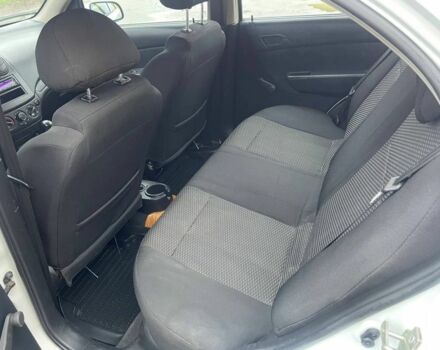 Білий ЗАЗ Віда, об'ємом двигуна 1.5 л та пробігом 80 тис. км за 3500 $, фото 12 на Automoto.ua