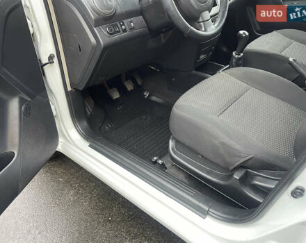 Белый ЗАЗ Вида, объемом двигателя 1.5 л и пробегом 80 тыс. км за 3550 $, фото 12 на Automoto.ua