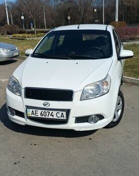 Білий ЗАЗ Віда, об'ємом двигуна 1.5 л та пробігом 98 тис. км за 4500 $, фото 1 на Automoto.ua