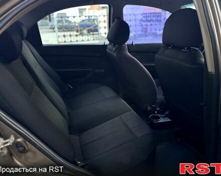 Бежевый ЗАЗ Вида, объемом двигателя 1.5 л и пробегом 300 тыс. км за 3600 $, фото 8 на Automoto.ua