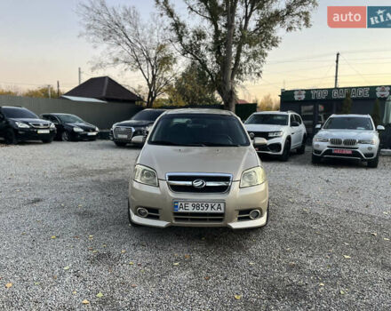 Бежевый ЗАЗ Вида, объемом двигателя 1.4 л и пробегом 300 тыс. км за 3800 $, фото 1 на Automoto.ua