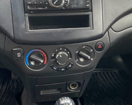 Черный ЗАЗ Вида, объемом двигателя 1.5 л и пробегом 155 тыс. км за 4200 $, фото 10 на Automoto.ua