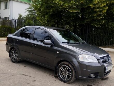 ЗАЗ Вида 2012 в Изюме на Automoto.ua Серый ЗАЗ Вида, объемом двигателя 1.5 л и пробегом 152 тыс. км за 3800 $, фото 1 на Automoto.ua