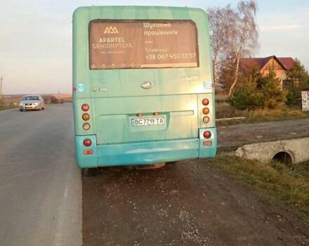 Зеленый ЗАЗ A07А I-VAN, объемом двигателя 5.7 л и пробегом 500 тыс. км за 10000 $, фото 1 на Automoto.ua