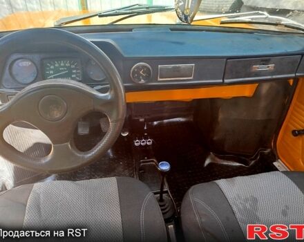 Желтый ЗАЗ Запорожець, объемом двигателя 1.2 л и пробегом 130 тыс. км за 375 $, фото 4 на Automoto.ua