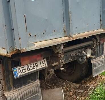 Синий ЗИЛ 130, объемом двигателя 6 л и пробегом 100 тыс. км за 4900 $, фото 4 на Automoto.ua