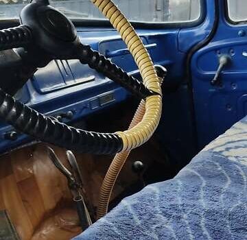 Синий ЗИЛ 130, объемом двигателя 4.75 л и пробегом 4 тыс. км за 9500 $, фото 4 на Automoto.ua