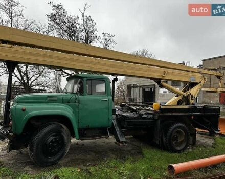 Зеленый ЗИЛ 130, объемом двигателя 5.96 л и пробегом 45 тыс. км за 5000 $, фото 2 на Automoto.ua