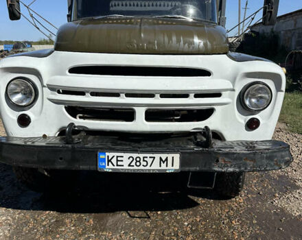 Зеленый ЗИЛ 130, объемом двигателя 4.75 л и пробегом 2 тыс. км за 10000 $, фото 11 на Automoto.ua