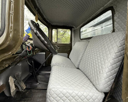 Зеленый ЗИЛ 130, объемом двигателя 4.75 л и пробегом 23 тыс. км за 7400 $, фото 3 на Automoto.ua