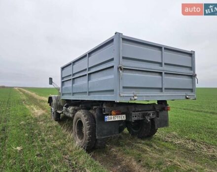 Зеленый ЗИЛ 130, объемом двигателя 4.75 л и пробегом 1 тыс. км за 11900 $, фото 2 на Automoto.ua