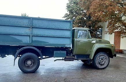 Зеленый ЗИЛ 130, объемом двигателя 5.6 л и пробегом 100 тыс. км за 5500 $, фото 3 на Automoto.ua