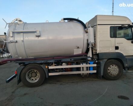 ЗІЛ 4104, об'ємом двигуна 1 л та пробігом 1 тис. км за 126000 $, фото 9 на Automoto.ua