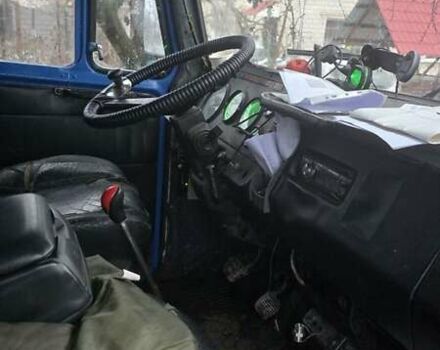 Синий ЗИЛ 4331, объемом двигателя 8.74 л и пробегом 89 тыс. км за 10500 $, фото 9 на Automoto.ua