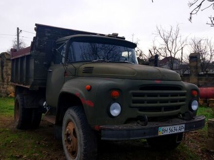 ЗІЛ 4502 1991 у Одесі на Automoto.ua Зелений ЗІЛ 4502, об'ємом двигуна 6 л та пробігом 770 тис. км за 3799 $, фото 1 на Automoto.ua