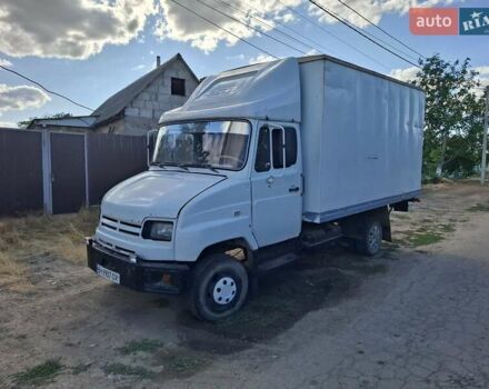 Белый ЗИЛ 5301 (Бычок), объемом двигателя 4.75 л и пробегом 200 тыс. км за 3300 $, фото 4 на Automoto.ua