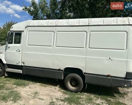 Белый ЗИЛ 5301 (Бычок), объемом двигателя 4.5 л и пробегом 300 тыс. км за 3500 $, фото 1 на Automoto.ua