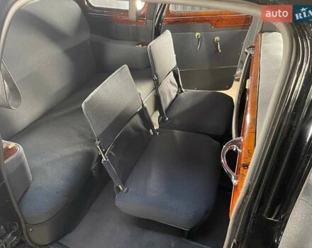 Черный ЗИМ 12, объемом двигателя 3.5 л и пробегом 8 тыс. км за 55000 $, фото 19 на Automoto.ua