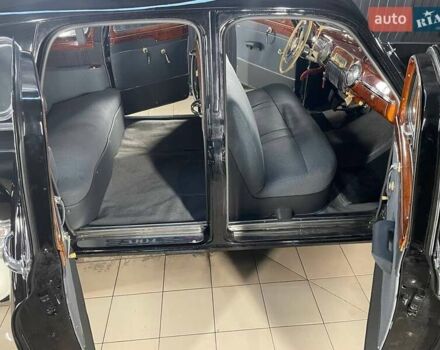 Черный ЗИМ 12, объемом двигателя 3.5 л и пробегом 8 тыс. км за 55000 $, фото 18 на Automoto.ua