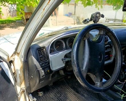Білий ЗХ Лендмарк, об'ємом двигуна 2.2 л та пробігом 0 тис. км за 2500 $, фото 1 на Automoto.ua