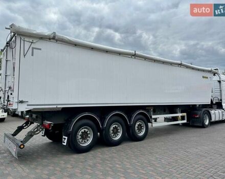 Белый Заслав D 653, объемом двигателя 0 л и пробегом 100 тыс. км за 43188 $, фото 1 на Automoto.ua