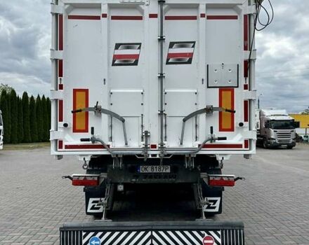 Белый Заслав D 653, объемом двигателя 0 л и пробегом 100 тыс. км за 43188 $, фото 5 на Automoto.ua
