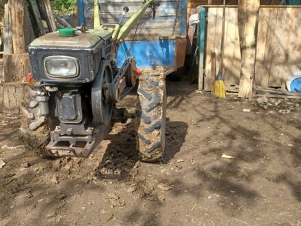 Зубр 8 2009 в Хмельницком на Automoto.ua Зеленый Зубр 8, объемом двигателя 0 л и пробегом 10 тыс. км за 1300 $, фото 1 на Automoto.ua