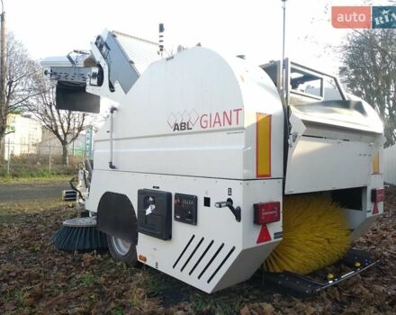 Білий ABL Giant, об'ємом двигуна 0 л та пробігом 1 тис. км за 99000 $, фото 1 на Automoto.ua