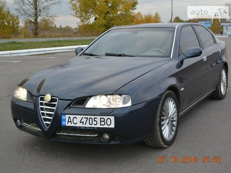 Альфа Ромео 166 2004 року Alfa Romeo 166 2004 року
