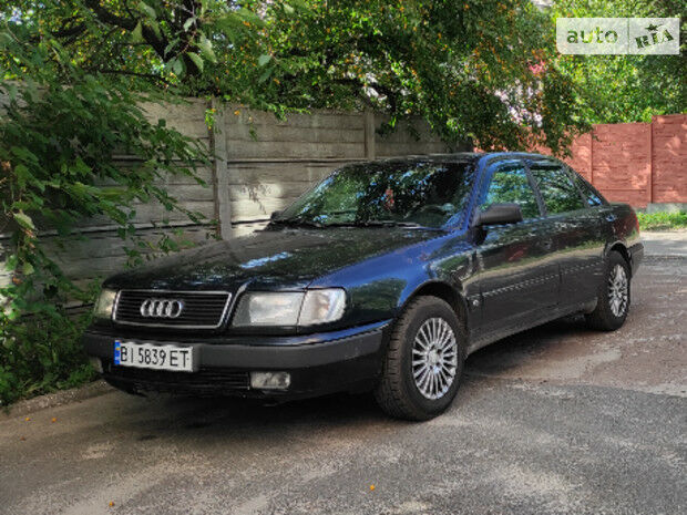 Audi 100 1992 года