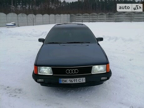 Audi 100 1989 года