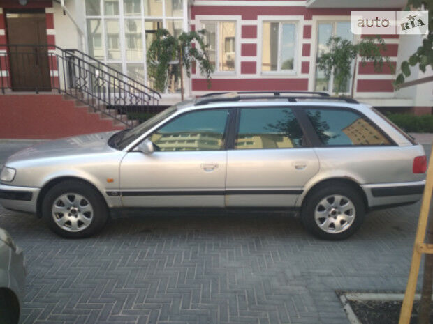 Audi 100 1993 року