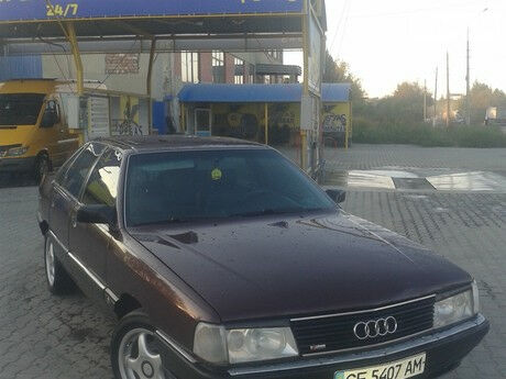 Audi 100 1990 года