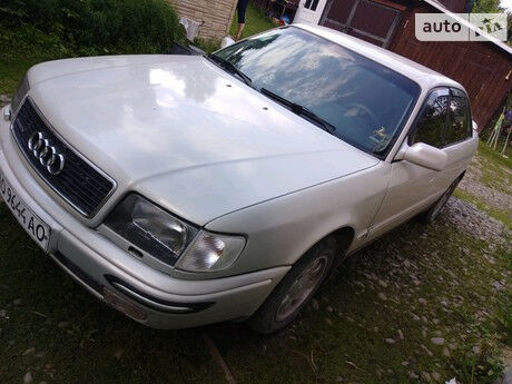 Audi 100 1992 года