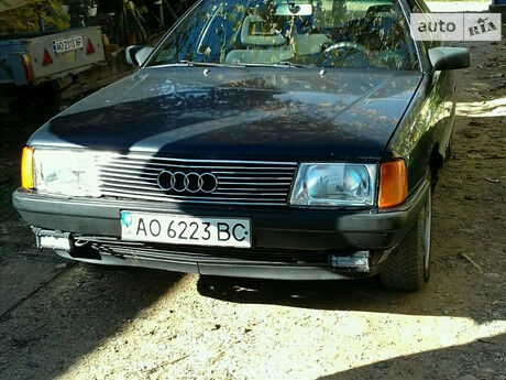 Audi 100 1990 года