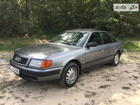 Ауди 100 1991 года Audi 100 1991 года