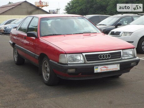 Audi 100 1993 года