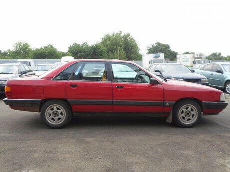 Audi 100 1989 года