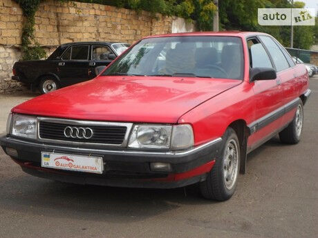 Ауди 100 1994 года Audi 100 1994 года