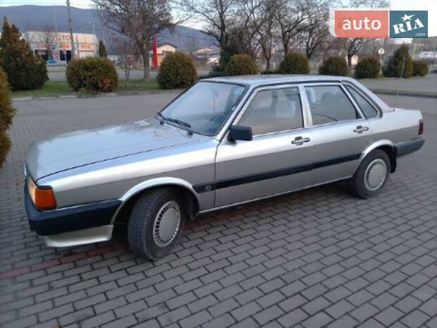 Audi 80 1985 года