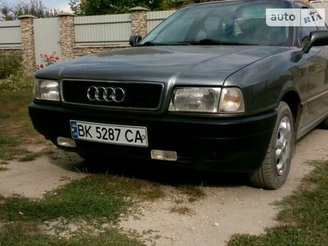 Ауди 80 1991 года Audi 80 1991 года