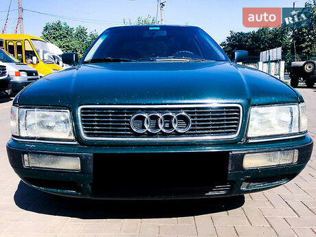 Ауди 80 1991 года Audi 80 1991 года