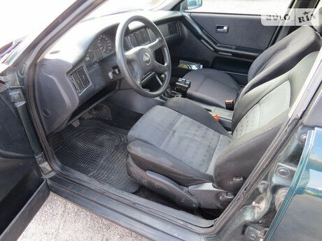 Ауди 80 1994 року Audi 80 1994 року