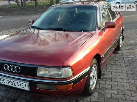 Audi 90 1988 года