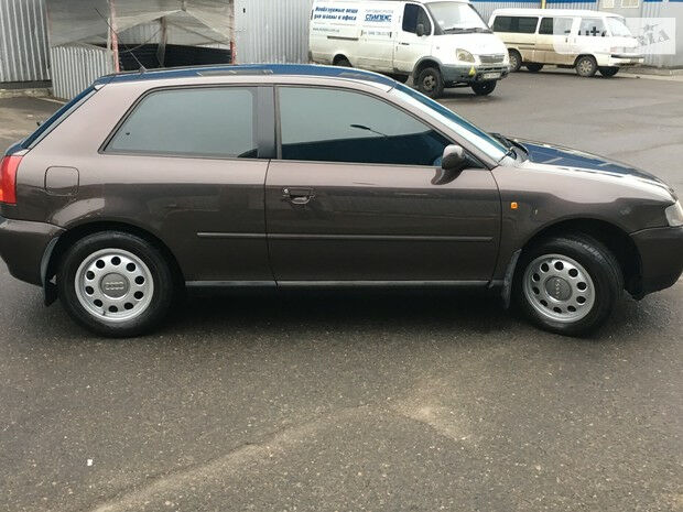 Ауди А3 1997 року Audi A3 1997 року