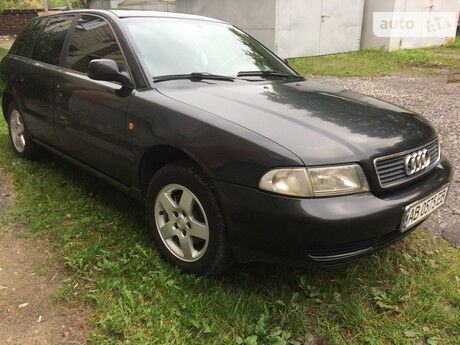 Audi A4 1998 року