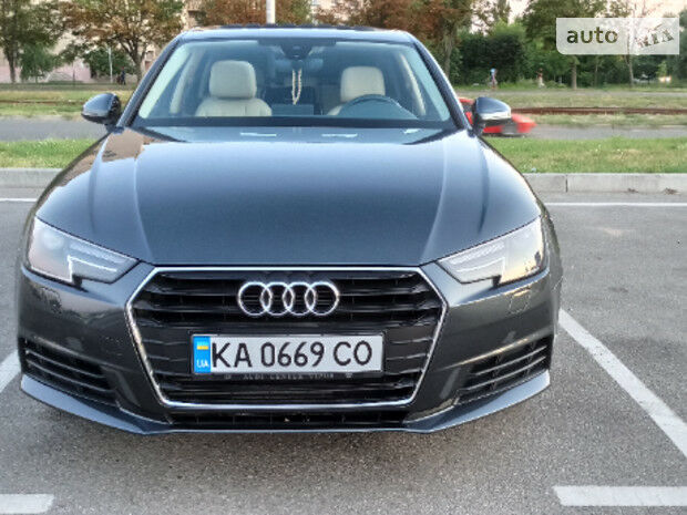 Audi A4 2016 года