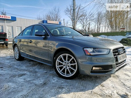 Audi A4 2014 року