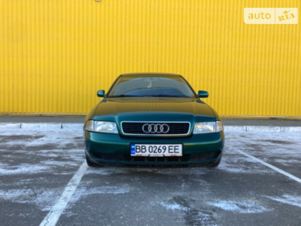 Audi A4 1998 року